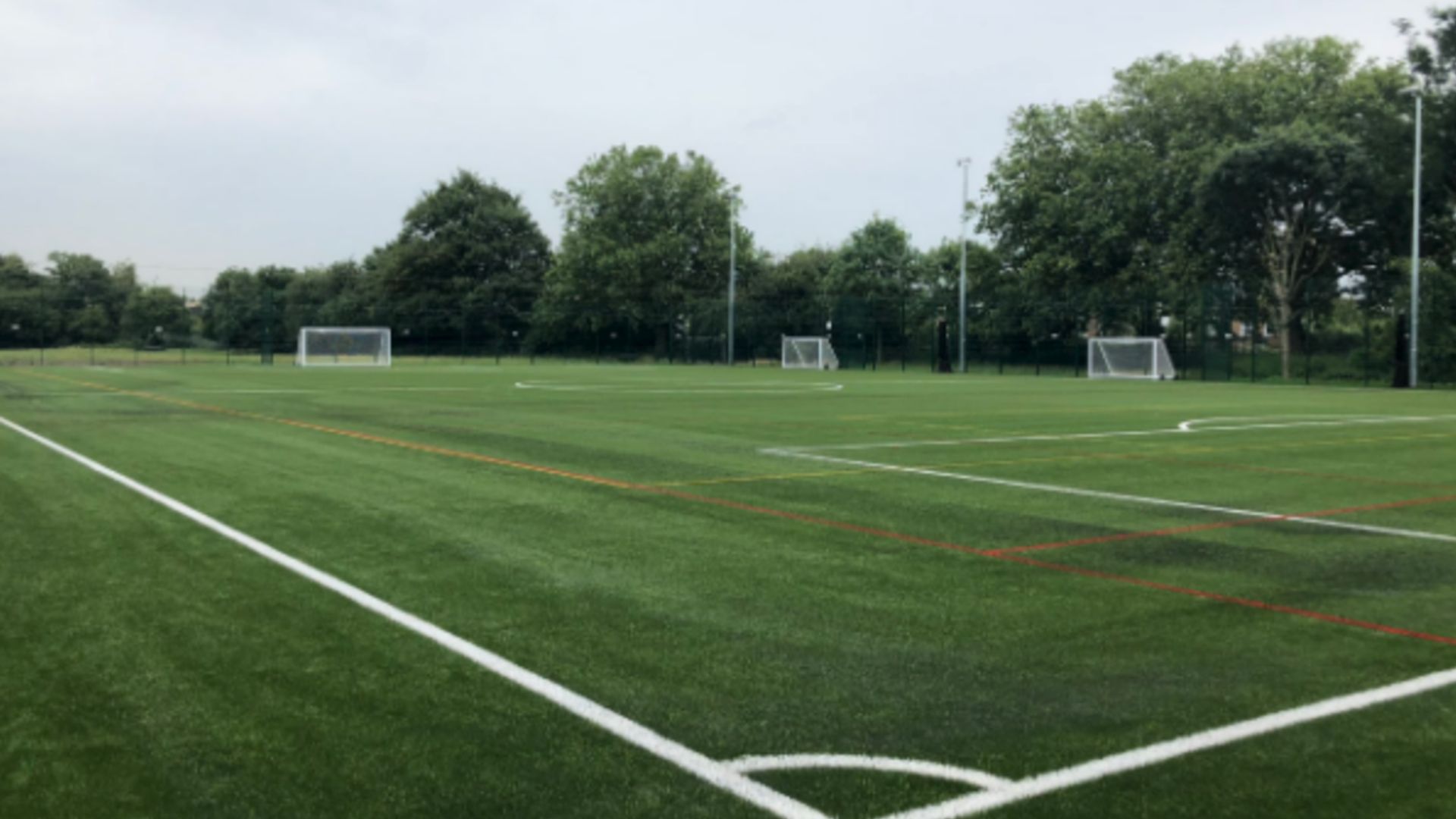 Falcon Park, Clapham
